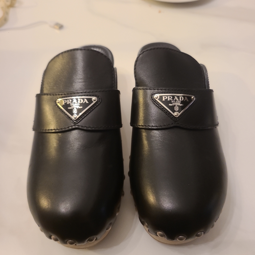 PRADA Leather Logo Clogs Sz 39 Like new. Original box